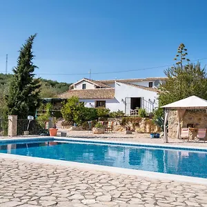 Hacienda La Buena Vida En Frühstückspension Algarinejo