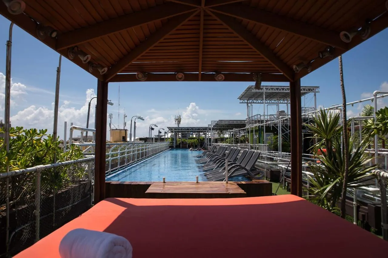 Reina Roja Hostal Vandrarhem Playa del Carmen